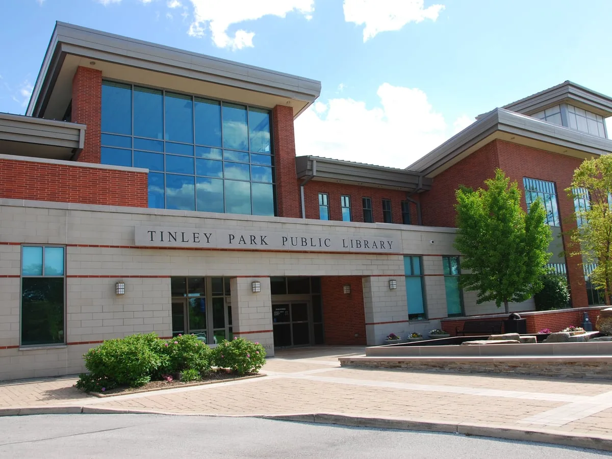 Tinley Park Public Library entrance in Tinley Park, Illinois